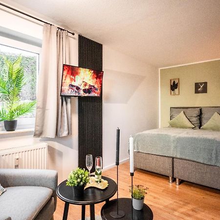 Apartment Ostersiek- Privater Eingang Mit Eigener Terrasse Bad Salzuflen Eksteriør bilde