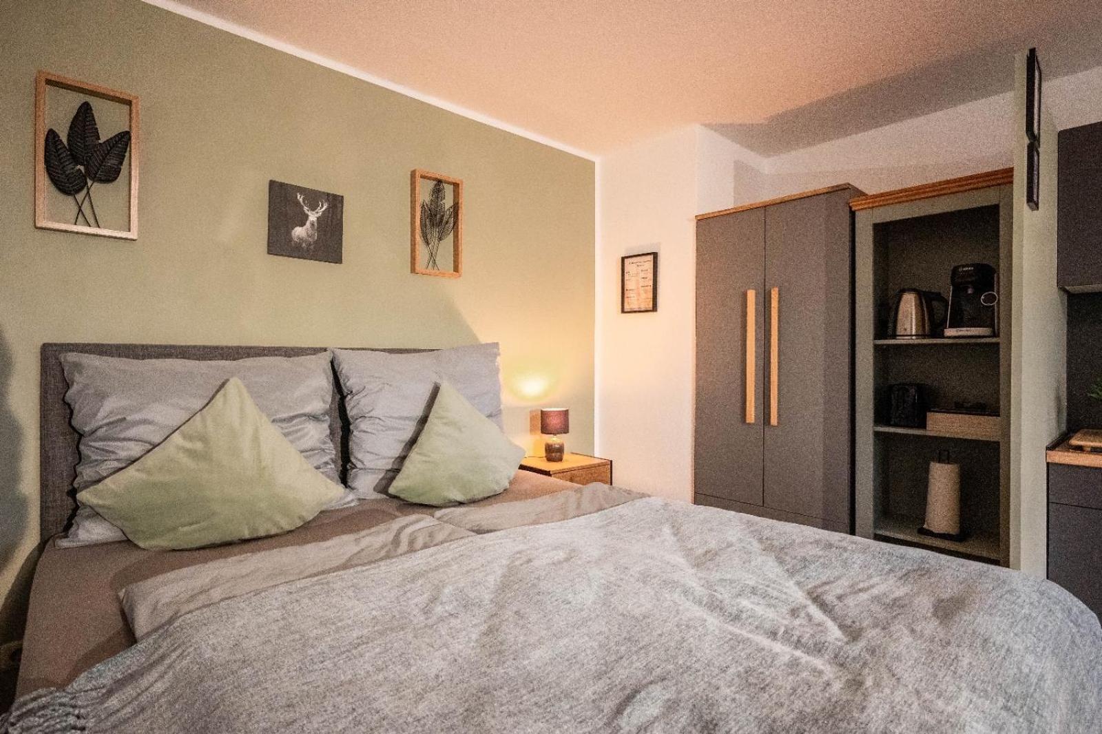 Apartment Ostersiek- Privater Eingang Mit Eigener Terrasse Bad Salzuflen Eksteriør bilde