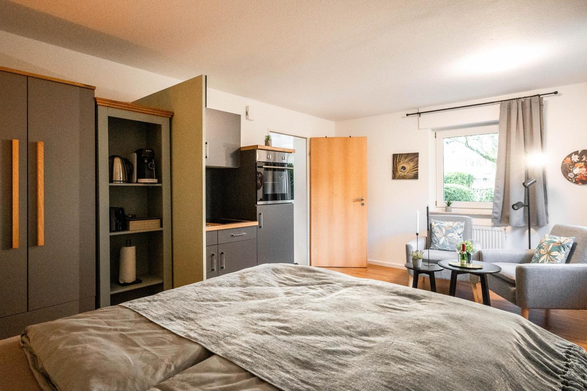 Apartment Ostersiek- Privater Eingang Mit Eigener Terrasse Bad Salzuflen Eksteriør bilde